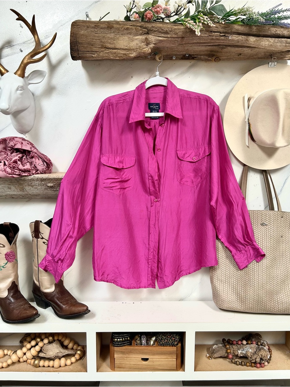 SILK Daniel Hechter PARIS Bright Fuchsia Button-Down Shirt w luxury resort vibe